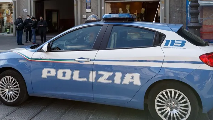 https://storage.ecodibergamo.it/media/photologue/2025/8/13/photos/cache/dopo-una-rissa-ordinanza-di-chiusura-di-30-giorni-per-un-bar-del-centro-di-berg_0f6e3650-785a-11f0-9872-4de129e439ff_1920_1080_v3_large_16_9.webp