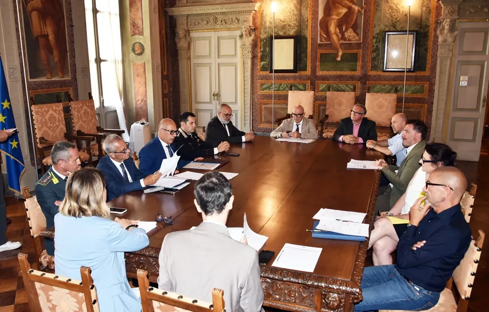 Il vertice in Prefettura sulla sicurezza nei locali pubblici Il vertice in Prefettura sulla sicurezza nei locali pubblici
