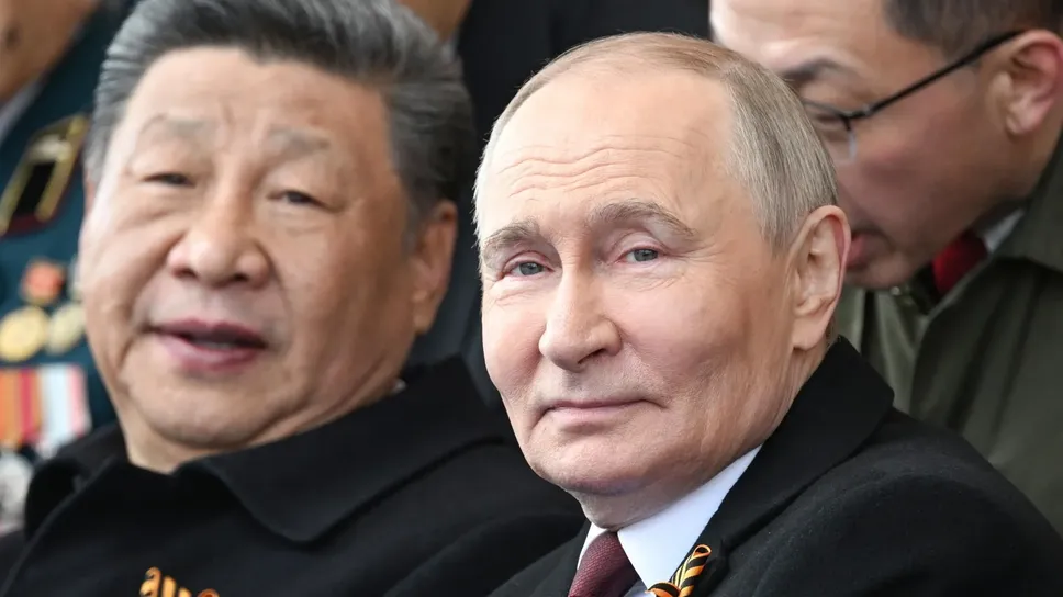 Xi Jinping a Mosca con Vladimir Putin per la parata dello scorso mese di maggio