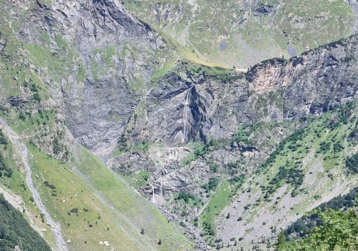 Zoom sulle Cascate del Serio