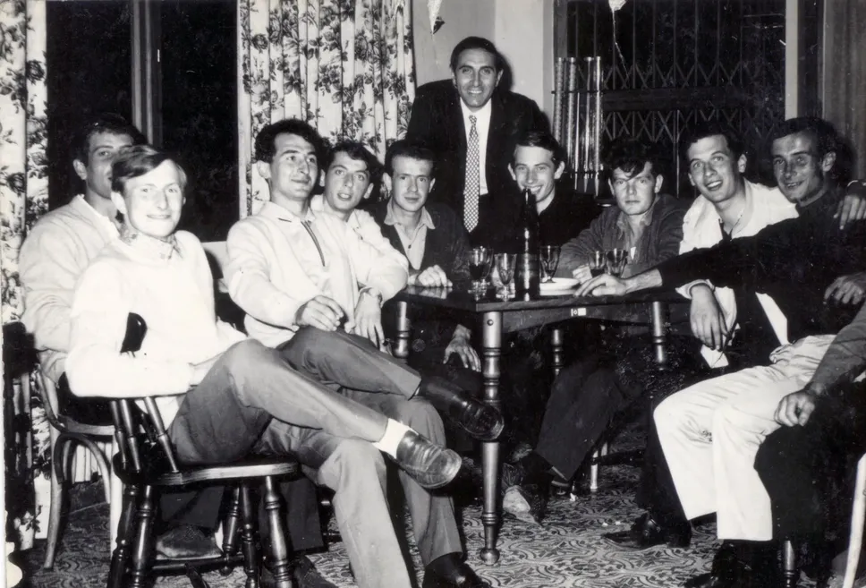 Pippo Baudo nel 1967 con i giovani di Moio de' Calvi