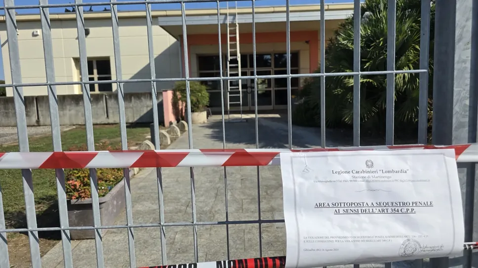 L’impianto sportivo natatorio di Ghisalba è stato sottoposto a sequestro L’impianto sportivo natatorio di Ghisalba è stato sottoposto a sequestro
