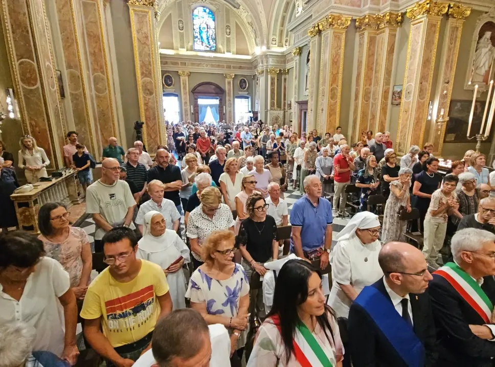 Tantissime persone alla Messa giubilare con il Vescovo Francesco Beschi in Borgo Santa Caterina