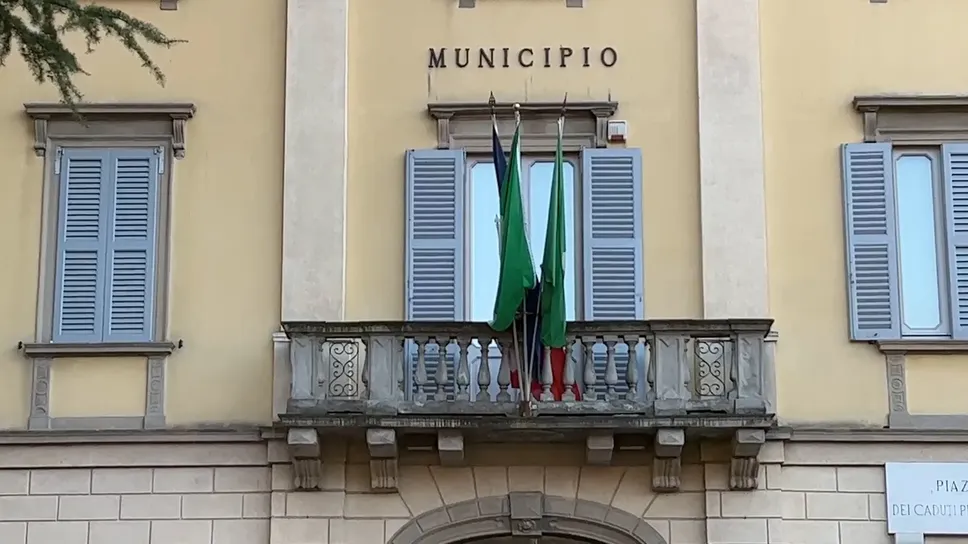 Il palazzo che ospita il municipio di Cisano Bergamasco Il palazzo che ospita il municipio di Cisano Bergamasco