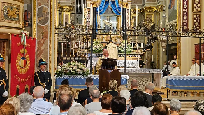 Il Vescovo alla Messa dell’Apparizione: «Lo sguardo di Maria custodisce la speranza» Il Vescovo alla Messa dell’Apparizione: «Lo sguardo di Maria custodisce la speranza»