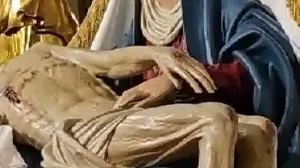 Il Vescovo alla Messa dell’Apparizione: «Lo sguardo di Maria custodisce tutto il messaggio di Cristo»