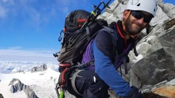 https://storage.ecodibergamo.it/media/photologue/2025/8/18/photos/cache/precipitato-sul-monte-bianco-davide-abitava-a-treviglio-con-la-fidanzata_97459444-7baf-11f0-9872-4de129e439ff_1920_1080_v3_large_16_9.webp