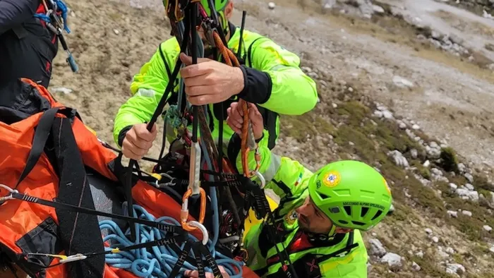 soccorso alpino bergamasco da inizio anno 11 vittime in montagna troppa superficialit224