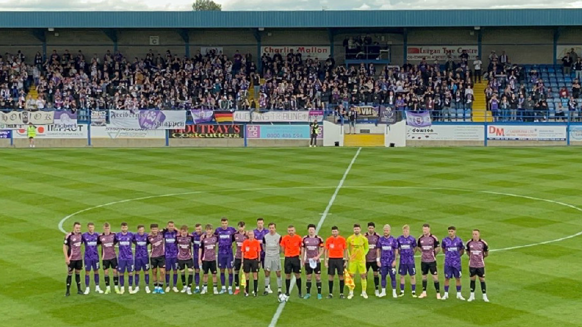 https://storage.ecodibergamo.it/media/photologue/2025/8/19/photos/storie-di-calcio6-glenavon-erzgebirge-lincredibile-parti_1b4a91a4-7c6e-11f0-baa2-a55527e0b8d4_1920_1080.png