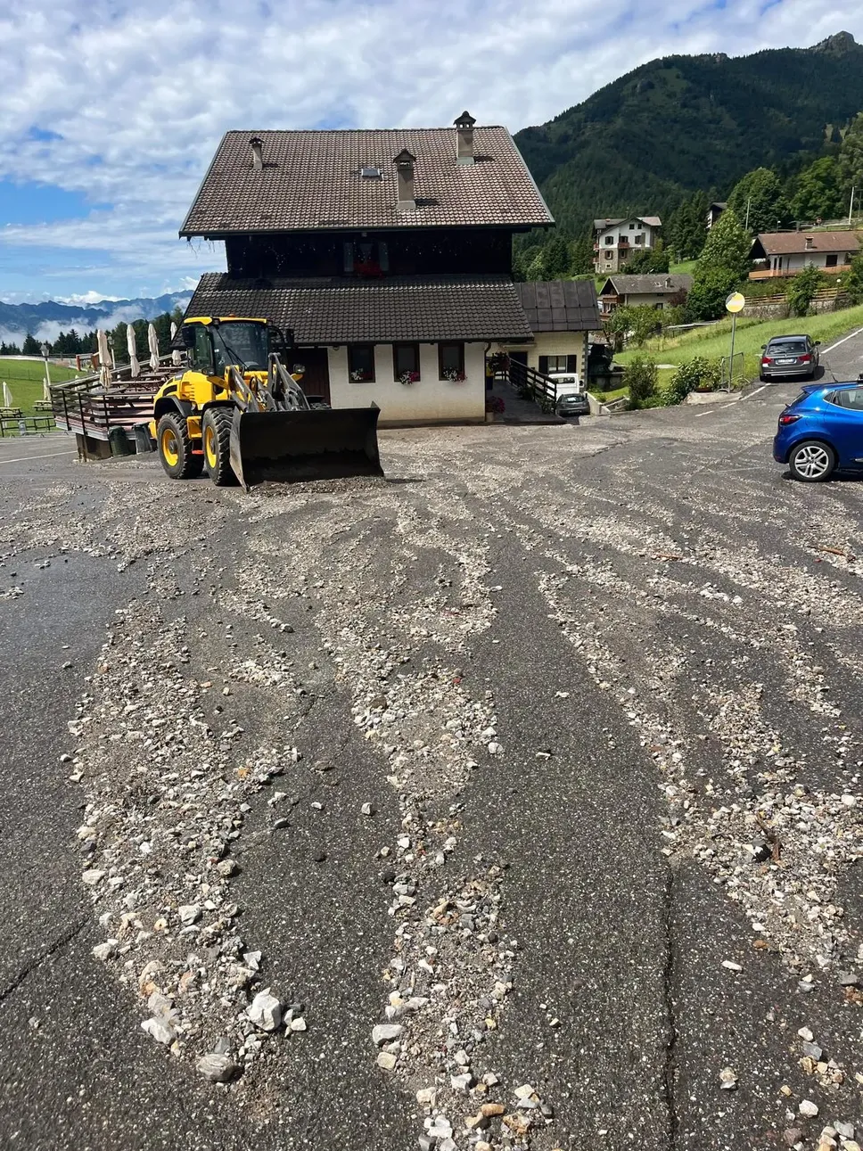 I lavori di ripristino a Castione