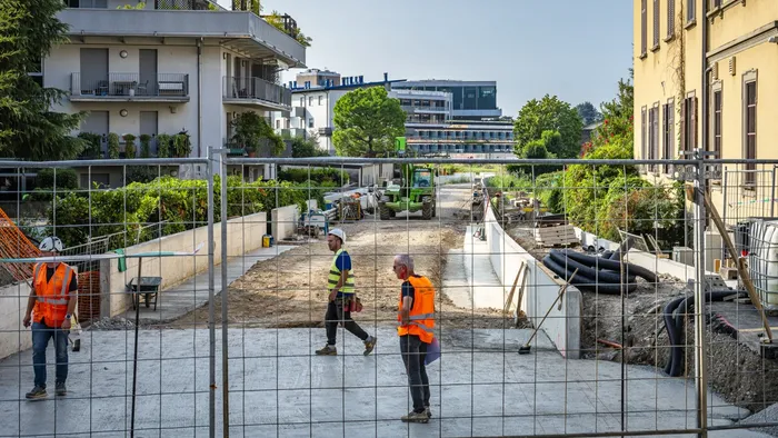 https://storage.ecodibergamo.it/media/photologue/2025/8/20/photos/cache/t2-arrivano-i-binari-in-via-corridoni-lunedi-25-agosto-inizia-la-posa_a3853e50-7d1f-11f0-baa2-a55527e0b8d4_1920_1080_v3_large_16_9.webp