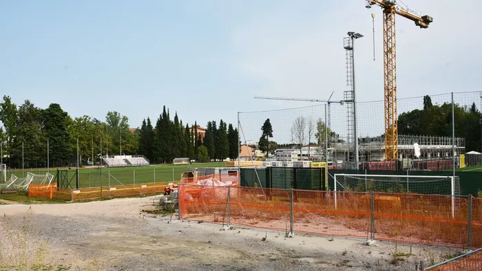 https://storage.ecodibergamo.it/media/photologue/2025/8/21/photos/cache/campo-utili-avanza-la-riqualificazione-sara-pronto-per-la-prossima-stagione_448ebec8-7de0-11f0-baa2-a55527e0b8d4_1920_1080_v3_large_16_9.webp