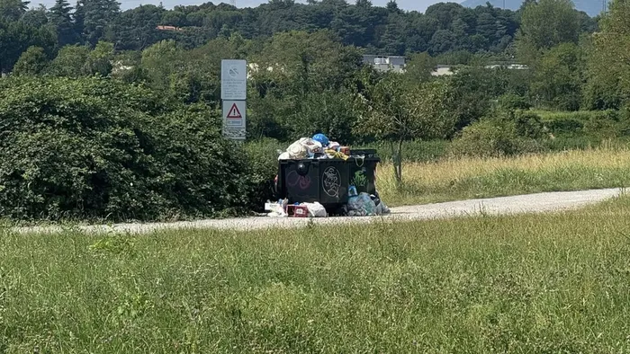 https://storage.ecodibergamo.it/media/photologue/2025/8/22/photos/cache/a-curno-via-i-cassonetti-l_539190ca-7f4e-11f0-baa2-a55527e0b8d4_1920_1080_v3_large_16_9.webp