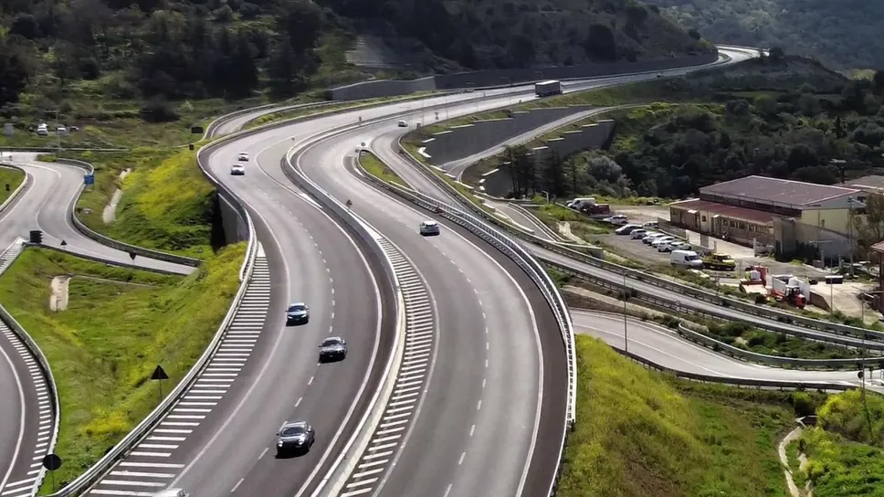 Sulla rete Anas questo fine settimana è atteso traffico in costante aumento per i rientri verso le grandi città del Centro-Nord Sulla rete Anas questo fine settimana è atteso traffico in costante aumento per i rientri verso le grandi città del Centro-Nord