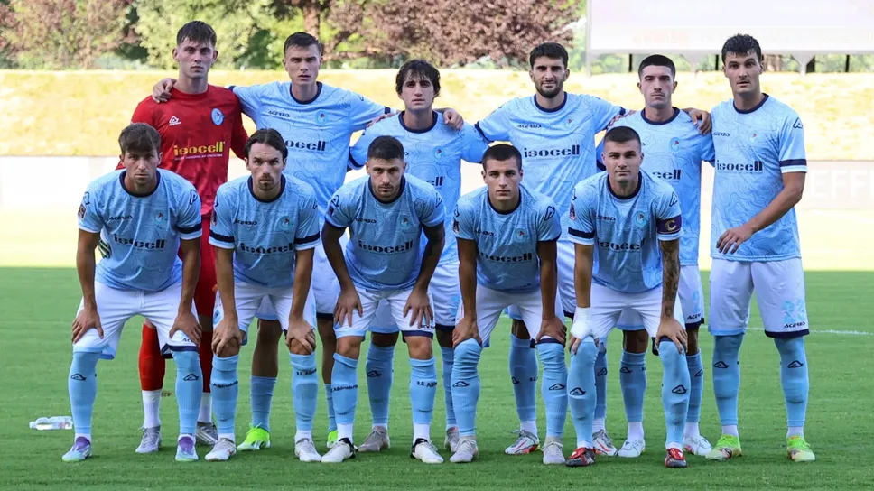 L’AlbinoLeffe sceso in campo nella gara di Coppa Italia persa contro la Pro Vercelli L’AlbinoLeffe sceso in campo nella gara di Coppa Italia persa contro la Pro Vercelli