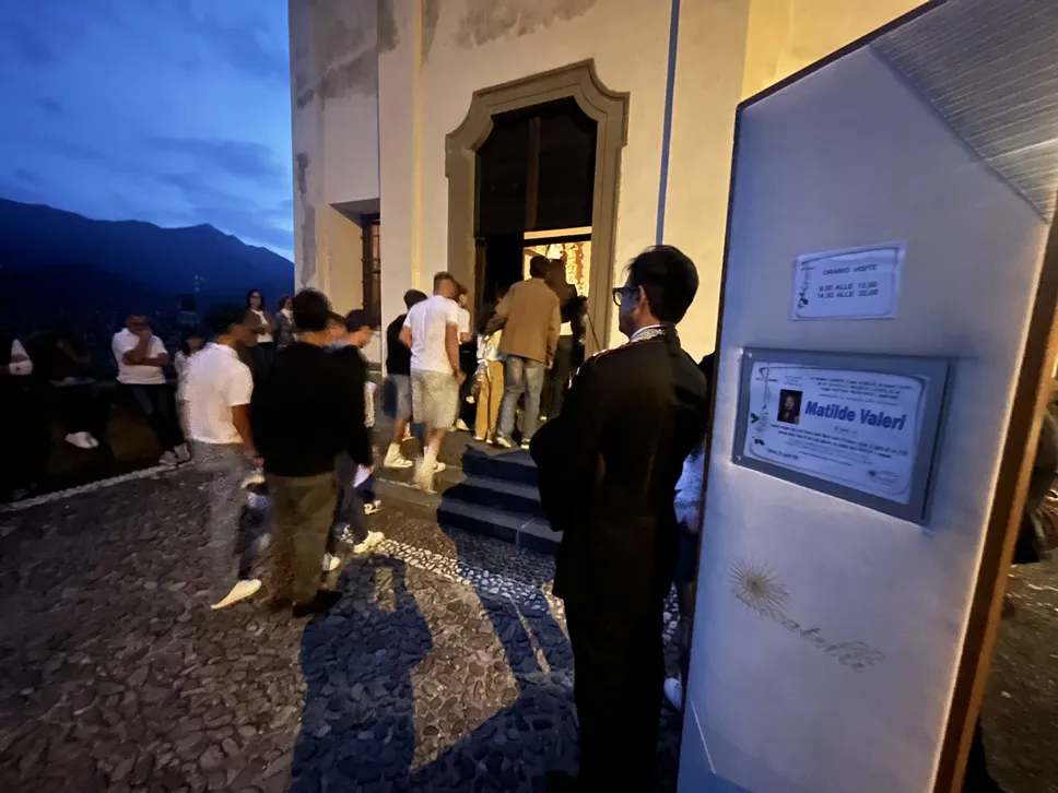 In fila per salutare Matilde