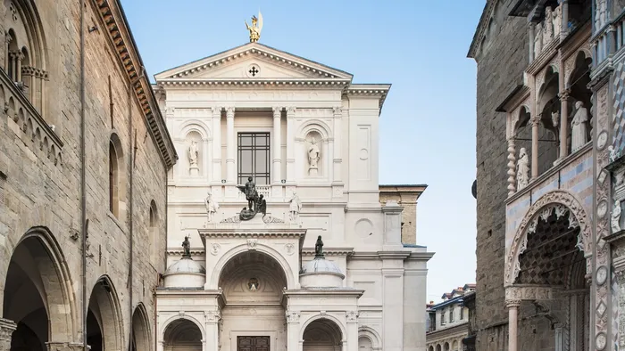 https://storage.ecodibergamo.it/media/photologue/2025/8/23/photos/cache/entrano-nel-vivo-le-celebrazioni-per-santalessandro-martedi-la-messa-col-vesco_81f920d8-7ff6-11f0-baa2-a55527e0b8d4_1920_1080_v3_large_16_9.webp