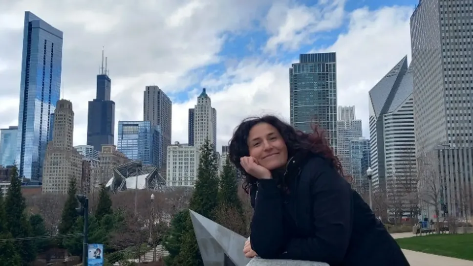 Giulia Fagiani, classe 1997, di Petosino, è hostess di volo per la compagnia aerea Aer Lingus che ha base a Dublino in Irlanda. La compagnia aerea ha numerosi voli internazionali Giulia Fagiani, classe 1997, di Petosino, è hostess di volo per la compagnia aerea Aer Lingus che ha base a Dublino in Irlanda. La compagnia aerea ha numerosi voli internazionali