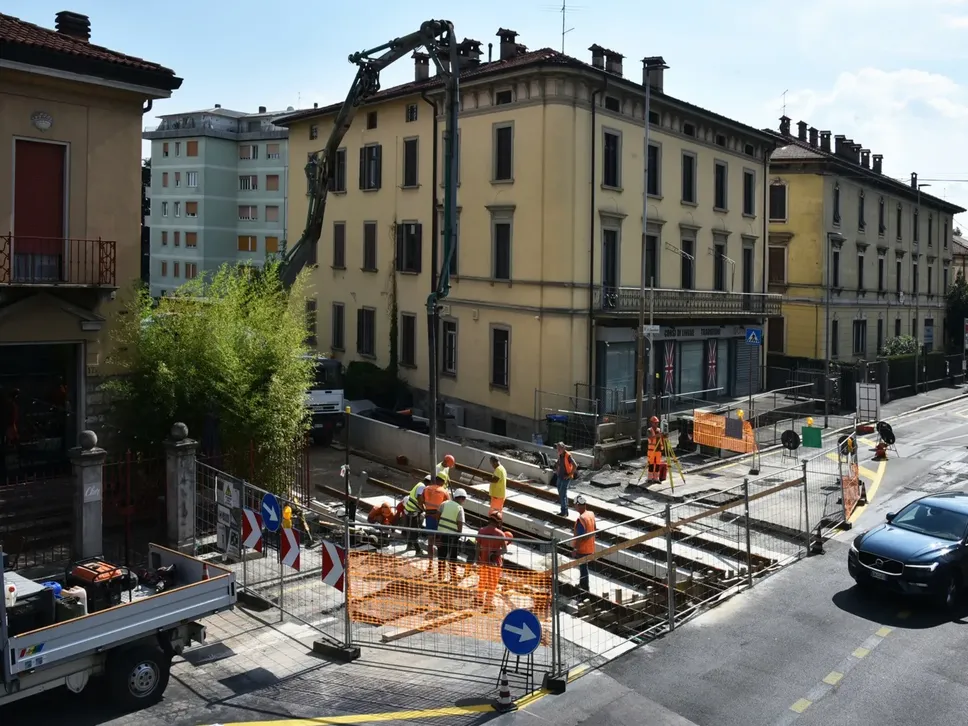 Il cantiere in via Corridoni per la T2