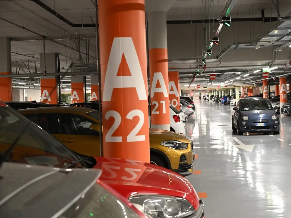 Il parcheggio di ChorusLife si è riempito di oltre la metà