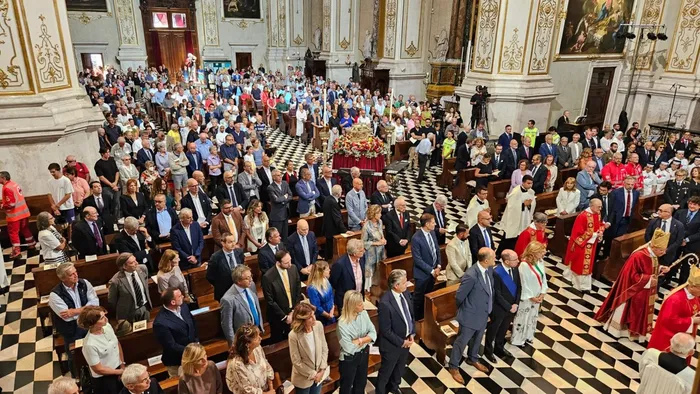 https://storage.ecodibergamo.it/media/photologue/2025/8/26/photos/cache/bergamo-celebra-santalessandro-tutti-gli-appuntamenti-la-messa-con-il-vescovo_41a6a0a0-825d-11f0-b40e-3446cd30f115_1920_1080_v3_large_16_9.webp