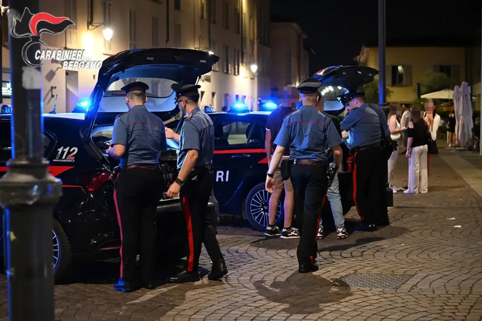 I controlli dei carabinieri di Treviglio