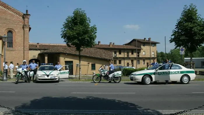 https://storage.ecodibergamo.it/media/photologue/2025/8/27/photos/cache/derubata-della-borsa-in-un-parcheggio-a-caravaggio-denunciato-un-uomo_5f07213a-82b5-11f0-b40e-3446cd30f115_1920_1080_v3_large_16_9.webp