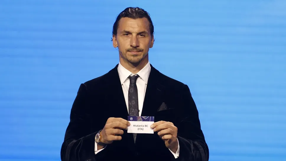 Il sorteggio a Montecarlo per la nuova stagione della Champions League 2025/26: Zlatan Ibrahimovic con il cartellino dell’Atalanta Il sorteggio a Montecarlo per la nuova stagione della Champions League 2025/26: Zlatan Ibrahimovic con il cartellino dell’Atalanta