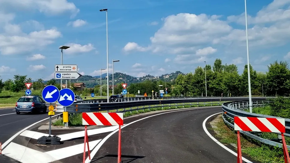 Chiuso lo svincolo che conduce all’ospedale Chiuso lo svincolo che conduce all’ospedale