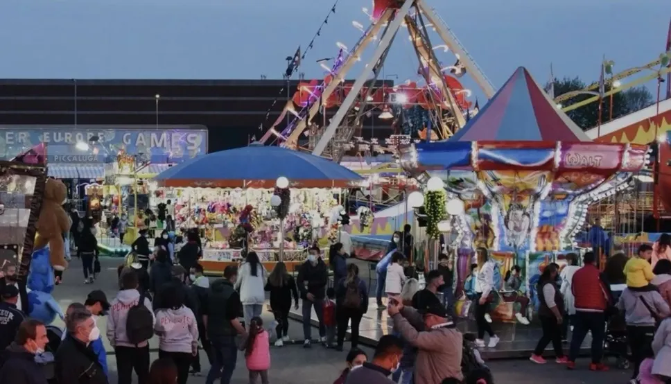 Il luna park di via Borgo Palazzo