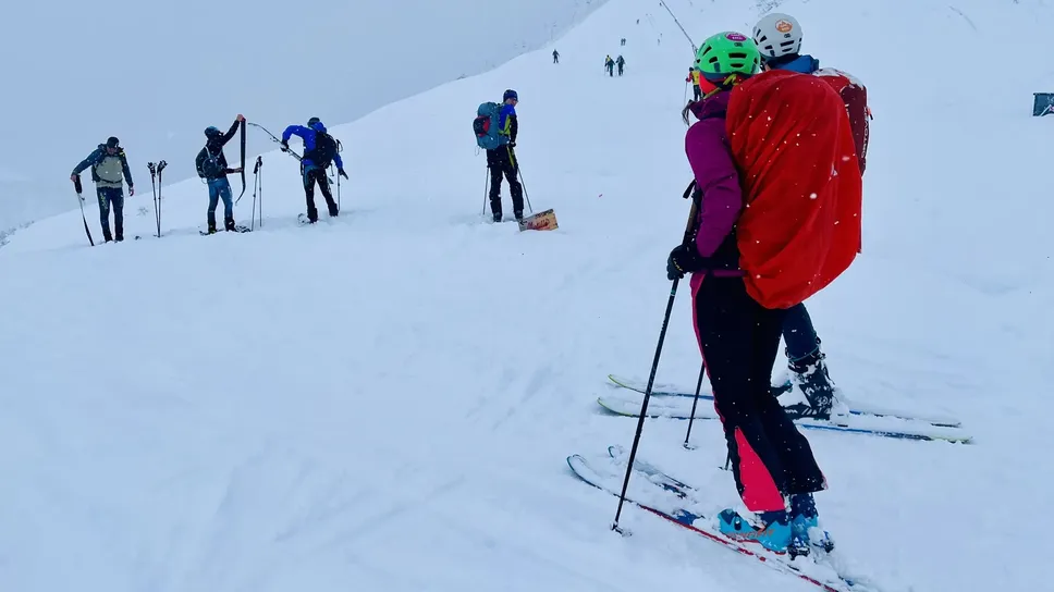 Scialpinisti sulle nevi di Foppolo nella stagione 2024-2025. Da dicembre sarà obbligatorio anche per loro lo skipass Scialpinisti sulle nevi di Foppolo nella stagione 2024-2025. Da dicembre sarà obbligatorio anche per loro lo skipass