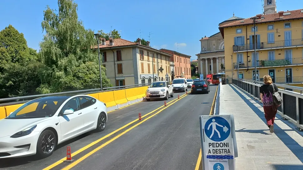 Il ponte di via Italia Il ponte di via Italia