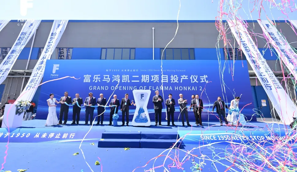 L’inaugurazione del nuovo stabilimento Flamma Honkai a Dalian, nella provincia cinese del Liaoning L’inaugurazione del nuovo stabilimento Flamma Honkai a Dalian, nella provincia cinese del Liaoning