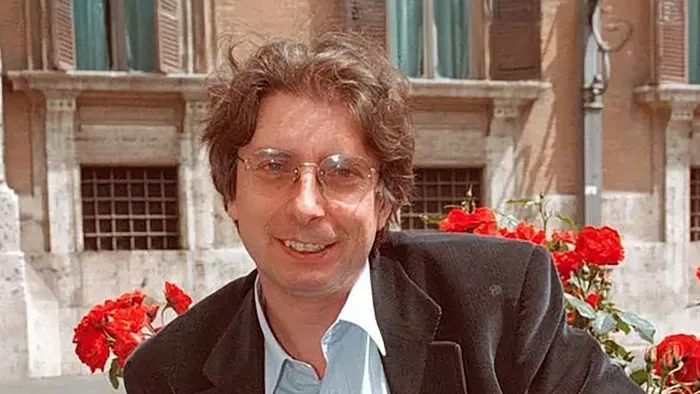 https://storage.ecodibergamo.it/media/photologue/2025/8/6/photos/cache/alexander-langer-costruttore-di-ponti-un-esempio-per-oggi_b05e0f40-729c-11f0-a7b5-20a0d78849ee_1920_1080_v3_large_16_9.webp