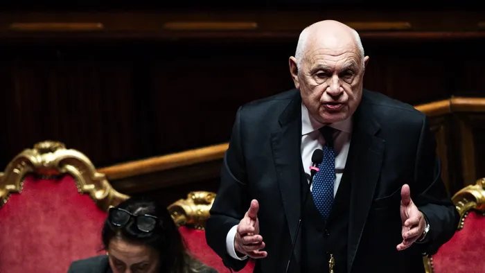 https://storage.ecodibergamo.it/media/photologue/2025/8/6/photos/cache/lo-spinoso-caso-almasri-e-la-polemica-infinita-centrodestra-magistrati_13f5460e-728e-11f0-a7b5-20a0d78849ee_1920_1080_v3_large_16_9.webp