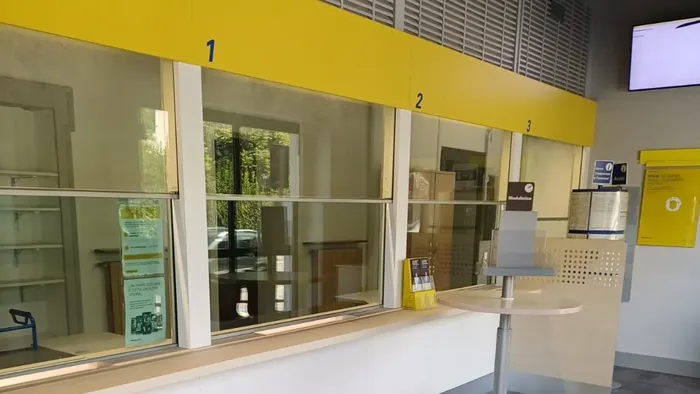 https://storage.ecodibergamo.it/media/photologue/2025/8/7/photos/cache/hanno-riaperto-gli-uffici-postali-di-bonate-sotto-e-fondra-ora-piu-servizi_bf5a7846-73a8-11f0-a7b5-20a0d78849ee_1920_1080_v3_large_16_9.webp
