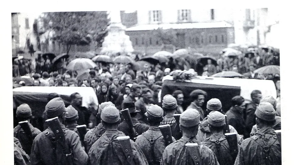I funerali dei partigiani uccisi dai fascisti a Fondi di Schilpario I funerali dei partigiani uccisi dai fascisti a Fondi di Schilpario