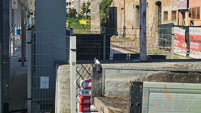 https://storage.ecodibergamo.it/media/photologue/2025/8/9/photos/cache/ruspe-al-dopolavoro-ferroviario-al-via-la-demolizione-foto-e-video_8926746c-750d-11f0-a7b5-20a0d78849ee_1920_1080_v3_large_16_9.webp