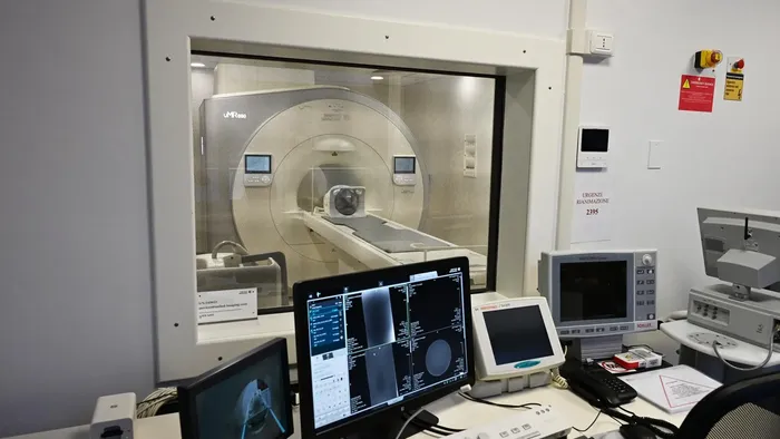 https://storage.ecodibergamo.it/media/photologue/2025/9/12/photos/cache/ospedale-treviglio-caravaggio-inaugurata-una-nuova-risonanza-magnetica_666bddfa-8ffb-11f0-9b1b-59e071c2bee2_1920_1080_v3_large_16_9.webp