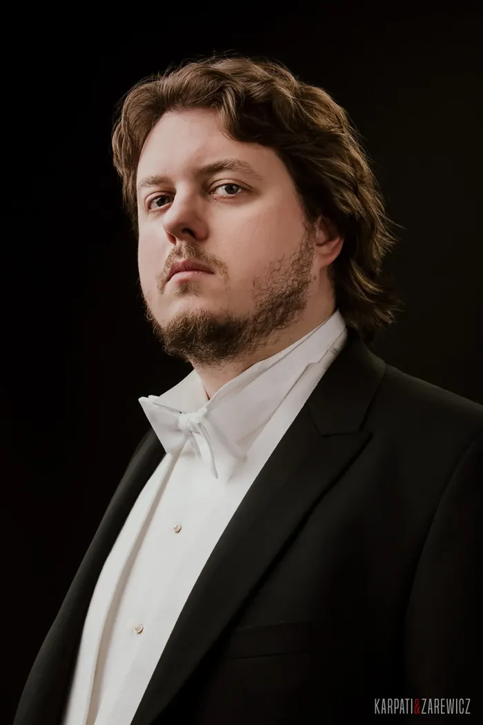 Il baritono Szymon Mechnlinski