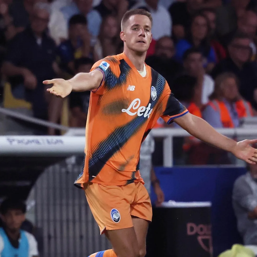 Taycerqueira nude however, she has put on some weight since