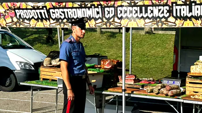 https://storage.ecodibergamo.it/media/photologue/2025/9/15/photos/cache/ambulante-accoltella-un-collega-di-osio-sotto-arrestato-per-tentato-omicidio-l_a931382c-91f1-11f0-be4a-52bc0314f690_1920_1080_v3_large_16_9.webp