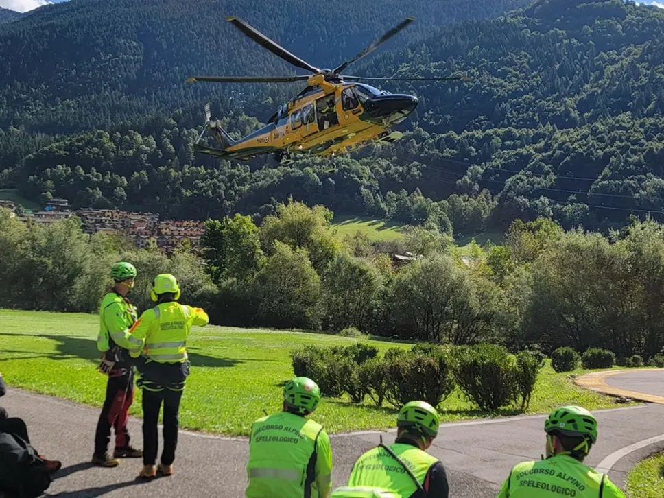 La partenza in elicottero