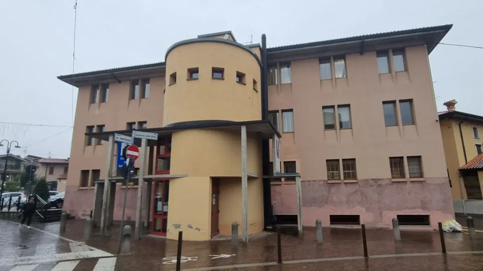Il municipio di Verdellino. Il problema sicurezza in paese è tornato alla ribalta Il municipio di Verdellino. Il problema sicurezza in paese è tornato alla ribalta