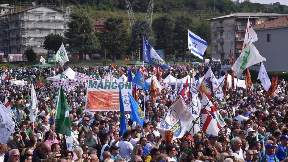 Un’immagine d’archivio del raduno della Lega a Pontida Un’immagine d’archivio del raduno della Lega a Pontida