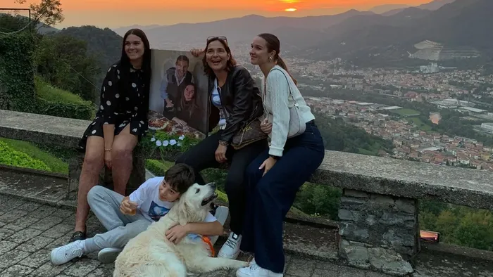 https://storage.ecodibergamo.it/media/photologue/2025/9/18/photos/cache/laereo-caduto-e-le-vite-spezzate-stefano-e-marzia-il-tanto-bene-ricevuto-e-p_d20d4948-93ef-11f0-be4a-52bc0314f690_1920_1080_v3_large_16_9.webp