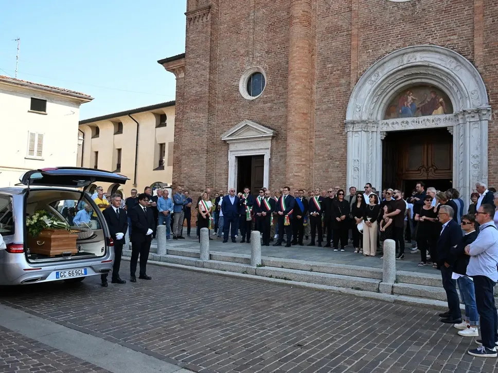 L’arrivo del feretro