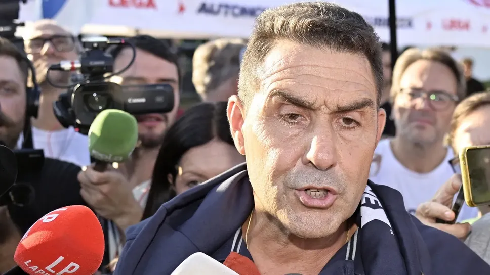 Il vice segretario della Lega Roberto Vannacci a Pontida