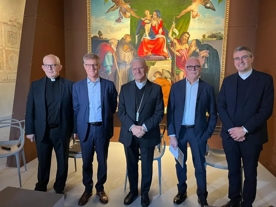 Da sinistra monsignor Giulio Della Vite, Giuseppe Giovanelli, il Vescovo di Bergamo Francesco Beschi, l’architetto Giuseppe Tortelli, don Davide Rota Conti