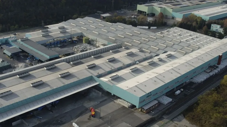 Lo stabilimento della Montello Spa
